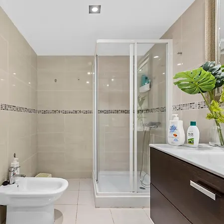 Home2book Wanderlust Apt Beach, Terrace Apartment *